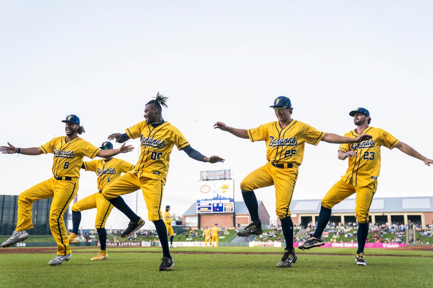 savannah-bananas-team-credit-needed